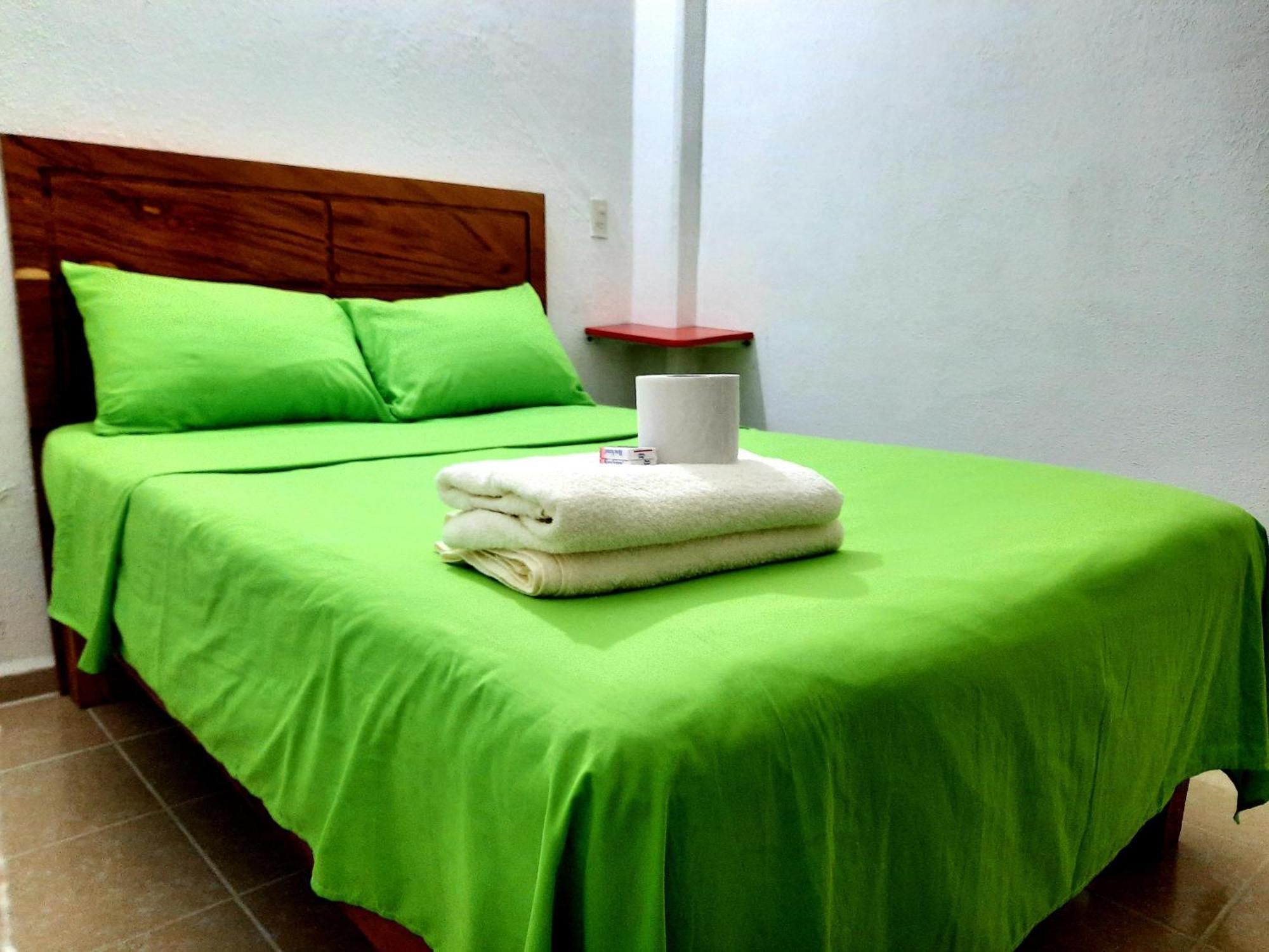 Cataviento Hotel Tecoanapa Екстер'єр фото